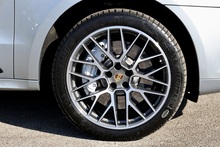 Porsche Macan Turbo 1 Owner + FPSH + Porsche Warranty + £18K Options + PPF - Thumb 45