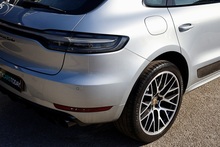 Porsche Macan Turbo 1 Owner + FPSH + Porsche Warranty + £18K Options + PPF - Thumb 15