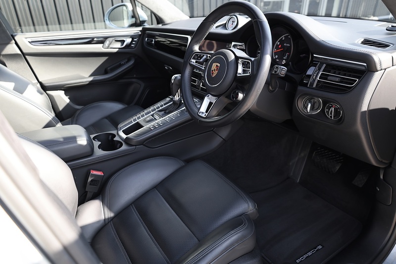 Porsche Macan Turbo 1 Owner + FPSH + Porsche Warranty + £18K Options + PPF Image 6