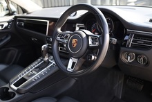 Porsche Macan Turbo 1 Owner + FPSH + Porsche Warranty + £18K Options + PPF - Thumb 19