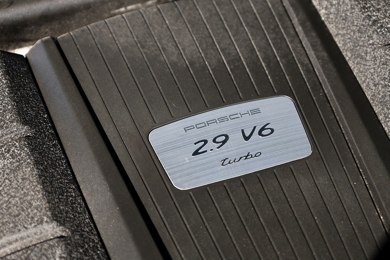 Porsche Macan Turbo 1 Owner + FPSH + Porsche Warranty + £18K Options + PPF Image 26