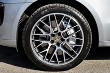 Porsche Macan Turbo 1 Owner + FPSH + Porsche Warranty + £18K Options + PPF - Thumb 47