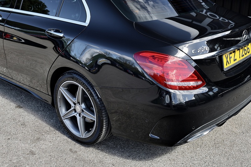 Mercedes-Benz C220d AMG Line Premium Panoramic Roof + Heated Memory Seats + Reverse Camera Image 36