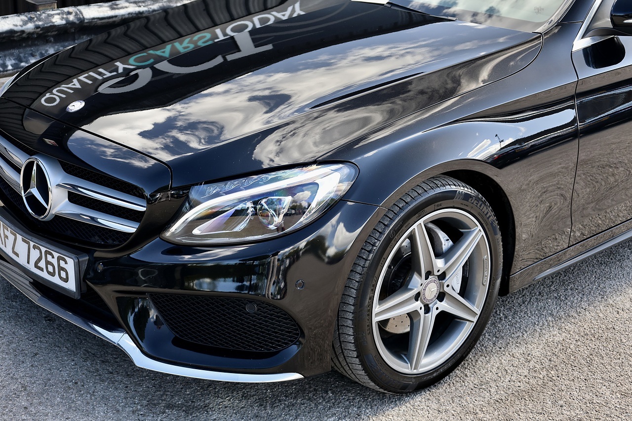 Mercedes-Benz C220d AMG Line Premium Panoramic Roof + Heated Memory Seats + Reverse Camera - Large 33