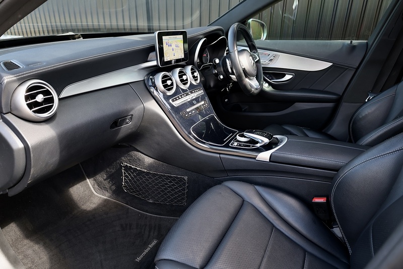 Mercedes-Benz C220d AMG Line Premium Panoramic Roof + Heated Memory Seats + Reverse Camera Image 2