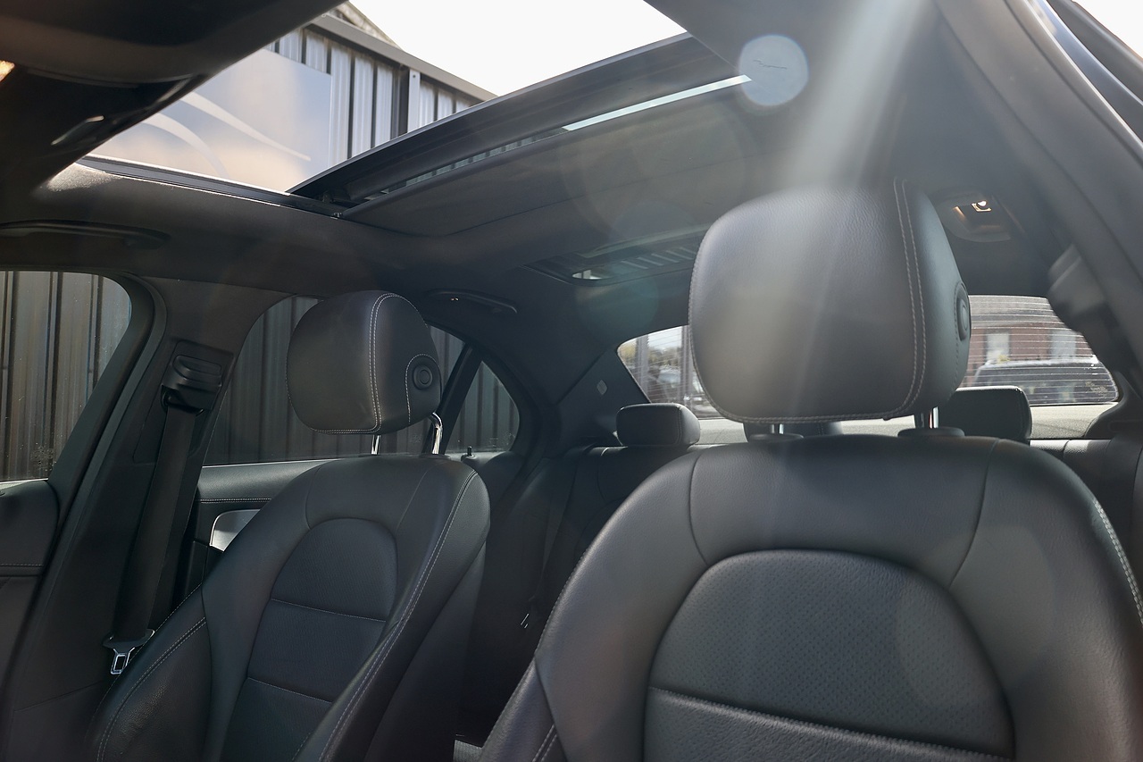 Mercedes-Benz C220d AMG Line Premium Panoramic Roof + Heated Memory Seats + Reverse Camera - Large 11