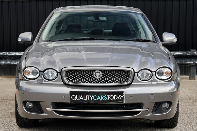 Jaguar X-Type 2.2D SE Rare Colour + Sat Nav + Heated Seats Image 3