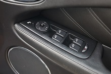 Jaguar X-Type 2.2D SE Rare Colour + Sat Nav + Heated Seats - Thumb 21