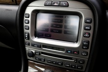 Jaguar X-Type 2.2D SE Rare Colour + Sat Nav + Heated Seats - Thumb 25