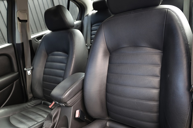 Jaguar X-Type 2.2D SE Rare Colour + Sat Nav + Heated Seats Image 10