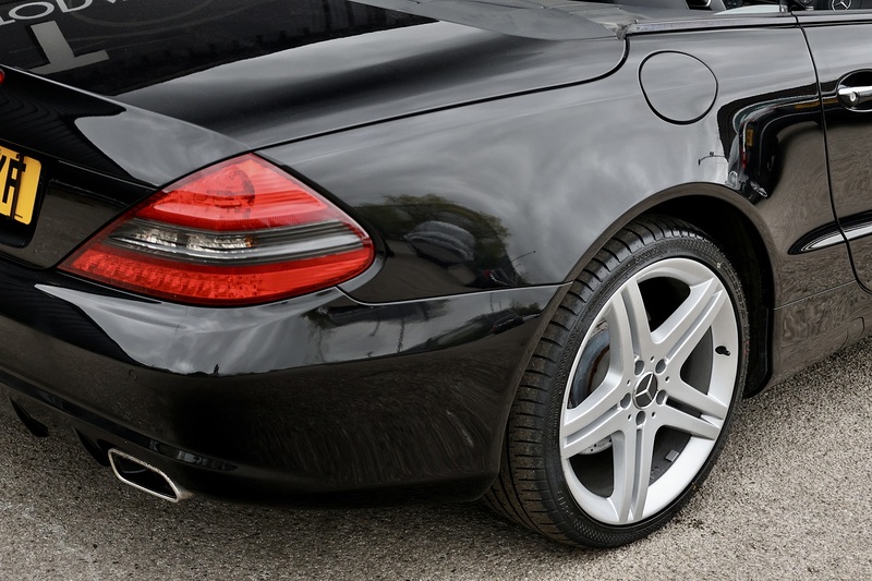 Mercedes-Benz SL 350 Sports Package SL 350 Sports Package 3.5 2dr Convertible Automatic Petrol Image 14