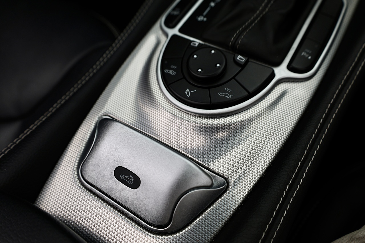 Mercedes-Benz SL 350 Sports Package SL 350 Sports Package 3.5 2dr Convertible Automatic Petrol - Large 26