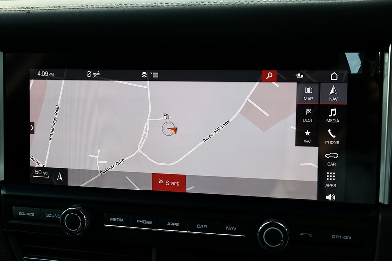 Porsche Macan S 1 Owner + FPSH + VAT Q + Individual Specification Image 15