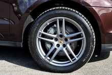 Porsche Macan S 1 Owner + FPSH + VAT Q + Individual Specification - Thumb 40
