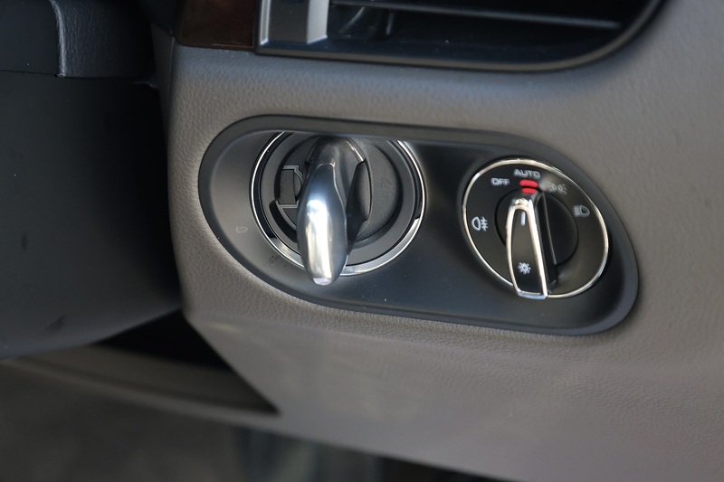 Porsche Macan S 1 Owner + FPSH + VAT Q + Individual Specification Image 32