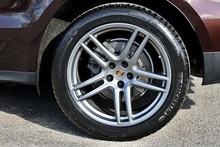 Porsche Macan S 1 Owner + FPSH + VAT Q + Individual Specification - Thumb 39