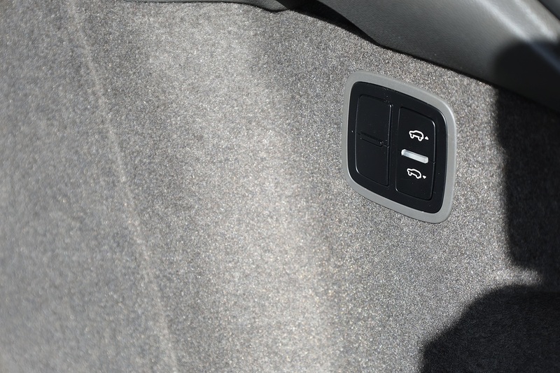 Porsche Macan S 1 Owner + FPSH + VAT Q + Individual Specification Image 44