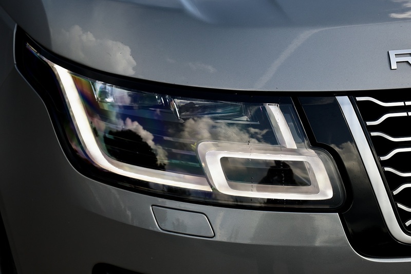 Land Rover Range Rover Westminster 2 Former Keepers + Sliding Pano Roof + Deployable Steps Image 23