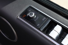 Land Rover Range Rover Westminster 2 Former Keepers + Sliding Pano Roof + Deployable Steps - Thumb 29