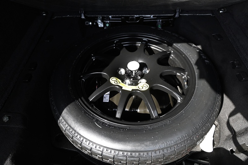 Land Rover Range Rover Westminster 2 Former Keepers + Sliding Pano Roof + Deployable Steps Image 30