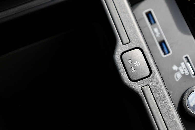 Land Rover Range Rover Westminster 2 Former Keepers + Sliding Pano Roof + Deployable Steps Image 40