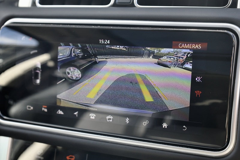 Land Rover Range Rover Westminster 2 Former Keepers + Sliding Pano Roof + Deployable Steps Image 43