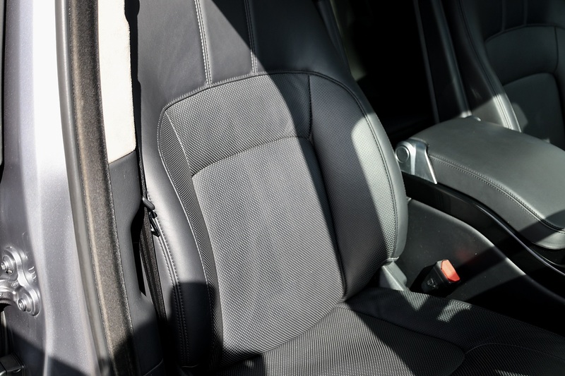 Land Rover Range Rover Westminster 2 Former Keepers + Sliding Pano Roof + Deployable Steps Image 35