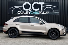 Porsche Macan T 1 Lady Owner + Full Porsche Main Dealer + Individually Specified - Thumb 5