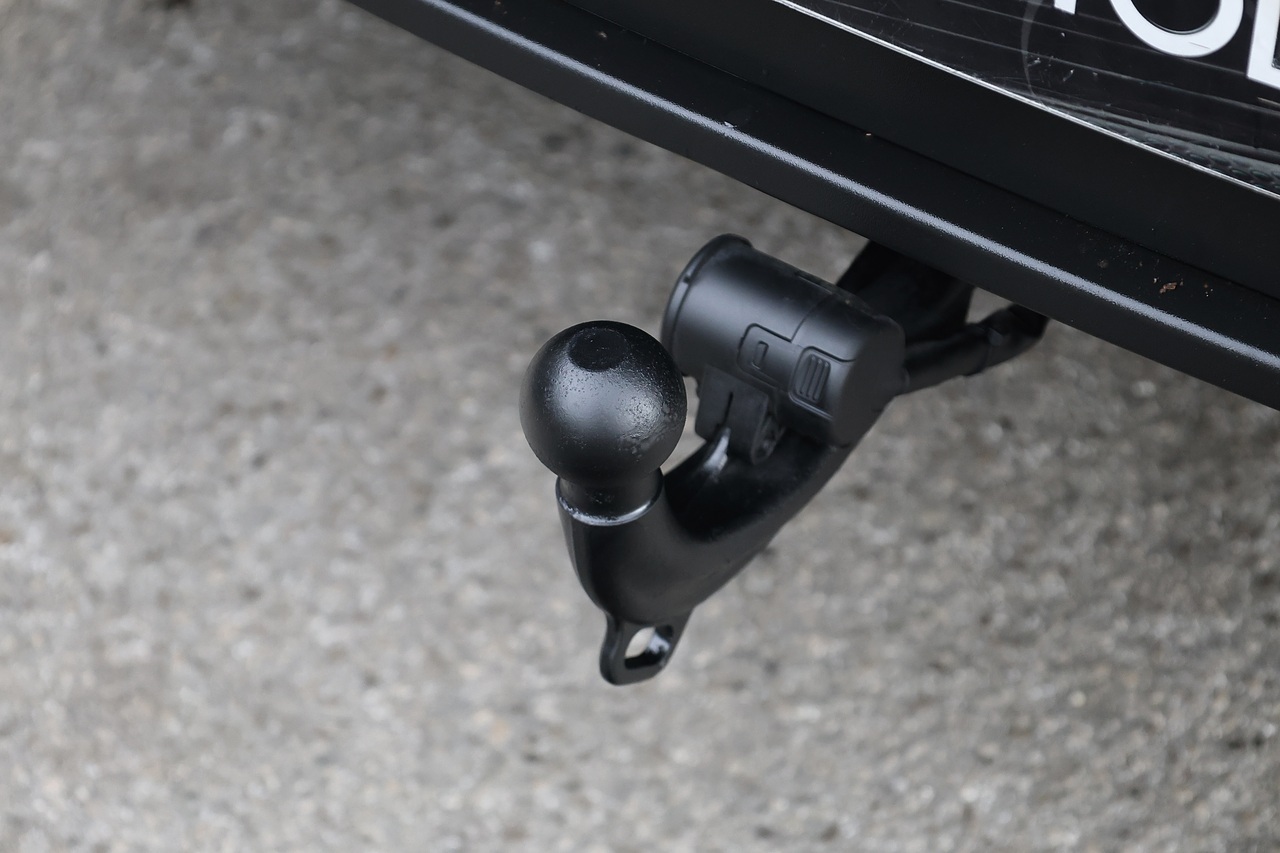 Porsche Macan T 1 Lady Owner + Full Porsche Main Dealer + Individually Specified - Large 29