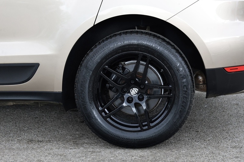 Porsche Macan T 1 Lady Owner + Full Porsche Main Dealer + Individually Specified Image 42