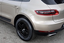 Porsche Macan T 1 Lady Owner + Full Porsche Main Dealer + Individually Specified - Thumb 38