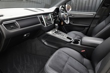 Porsche Macan T 1 Lady Owner + Full Porsche Main Dealer + Individually Specified - Thumb 2