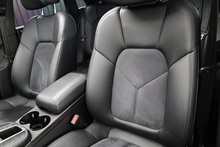 Porsche Macan T 1 Lady Owner + Full Porsche Main Dealer + Individually Specified - Thumb 9