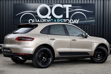 Porsche Macan T 1 Lady Owner + Full Porsche Main Dealer + Individually Specified - Thumb 11