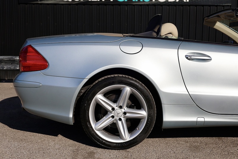 Mercedes-Benz SL 350 Last Lady Owner since 2016 + Pano Roof Image 22