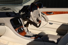 Mercedes-Benz SL 350 Last Lady Owner since 2016 + Pano Roof - Thumb 8