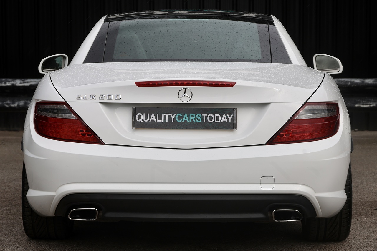 Mercedes-Benz SLK 200 AMG Sport 2 Former Keepers + FSH + Air Scarf - Large 4