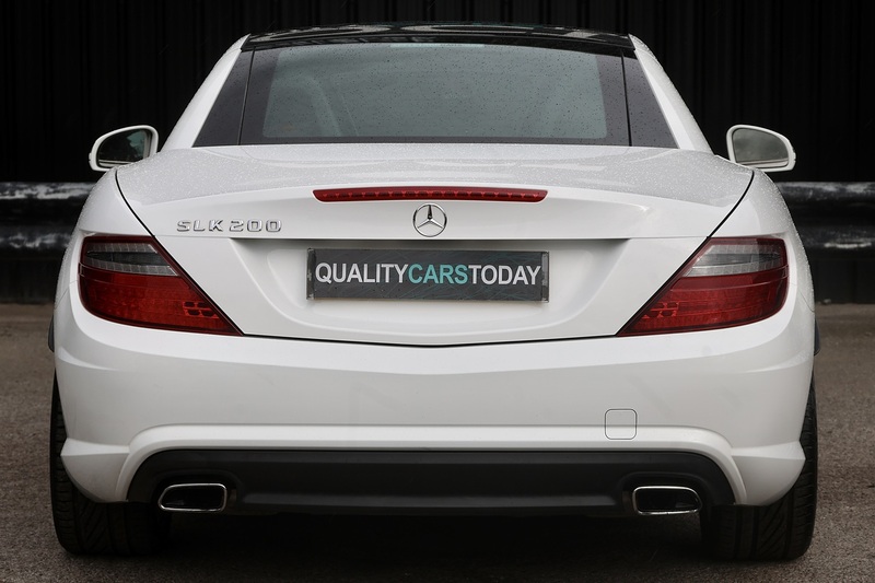 Mercedes-Benz SLK 200 AMG Sport 2 Former Keepers + FSH + Air Scarf Image 4