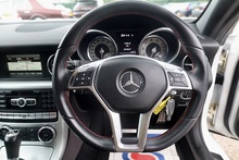 Mercedes-Benz SLK 200 AMG Sport 2 Former Keepers + FSH + Air Scarf - Thumb 21