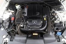 Mercedes-Benz SLK 200 AMG Sport 2 Former Keepers + FSH + Air Scarf - Thumb 24