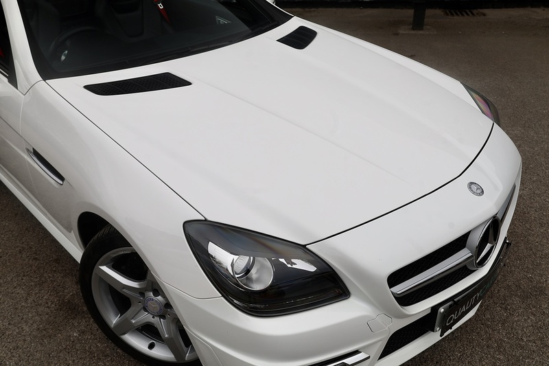 Mercedes-Benz SLK 200 AMG Sport 2 Former Keepers + FSH + Air Scarf Image 25
