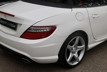 Mercedes-Benz SLK 200 AMG Sport 2 Former Keepers + FSH + Air Scarf - Thumb 26
