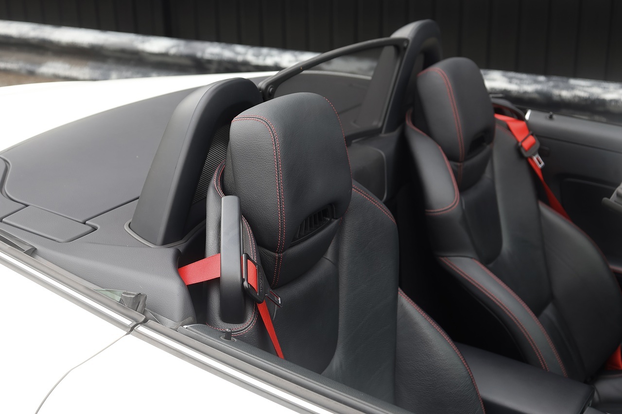 Mercedes-Benz SLK 200 AMG Sport 2 Former Keepers + FSH + Air Scarf - Large 30