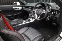 Mercedes-Benz SLK 200 AMG Sport 2 Former Keepers + FSH + Air Scarf - Thumb 10