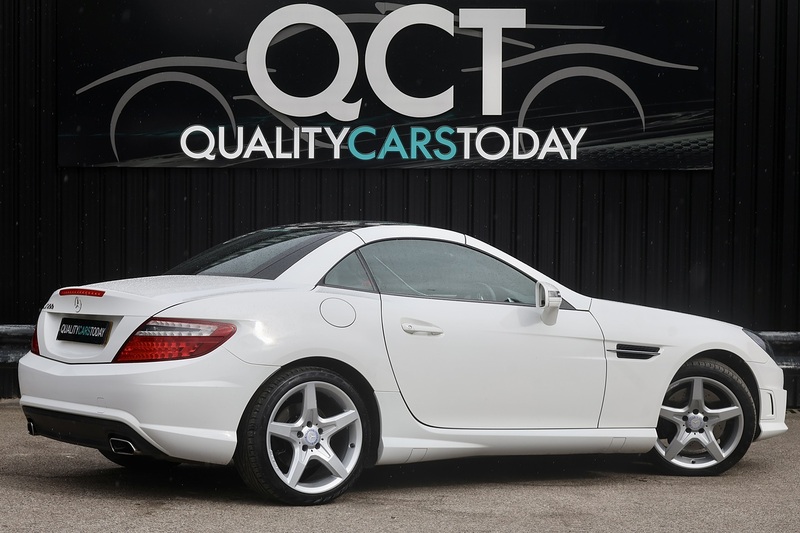 Mercedes-Benz SLK 200 AMG Sport 2 Former Keepers + FSH + Air Scarf Image 13