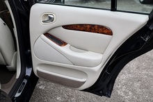 Jaguar S-Type SE High Luxury Pack 1 Former Keeper + 18 Services + High Luxury Pack + Sunroof - Thumb 17