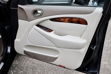 Jaguar S-Type SE High Luxury Pack 1 Former Keeper + 18 Services + High Luxury Pack + Sunroof - Thumb 20