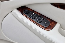 Jaguar S-Type SE High Luxury Pack 1 Former Keeper + 18 Services + High Luxury Pack + Sunroof - Thumb 22