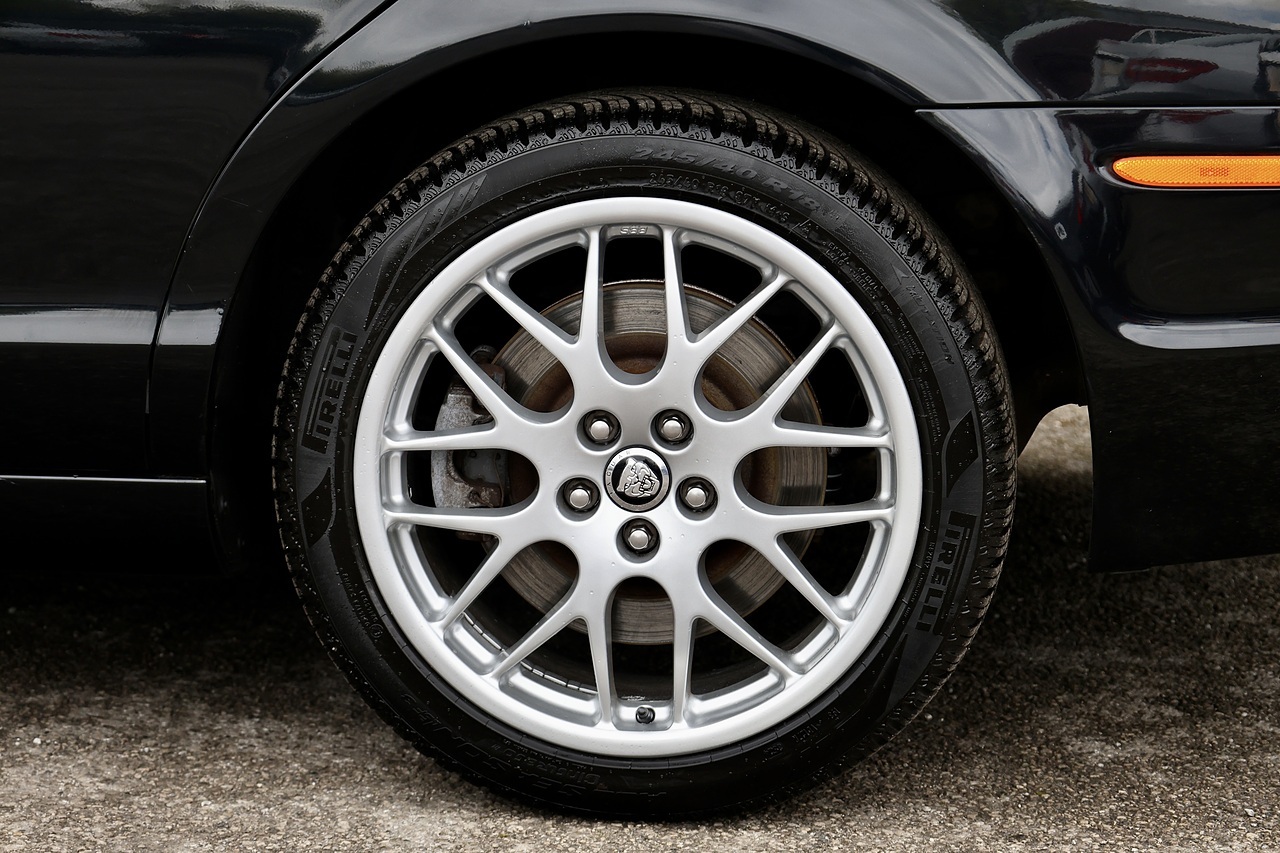 Jaguar S-Type SE High Luxury Pack 1 Former Keeper + 18 Services + High Luxury Pack + Sunroof - Large 43