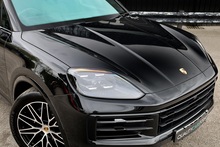 Porsche Cayenne 1 Owner + Porsche Warranty + £80k List Price - Thumb 12